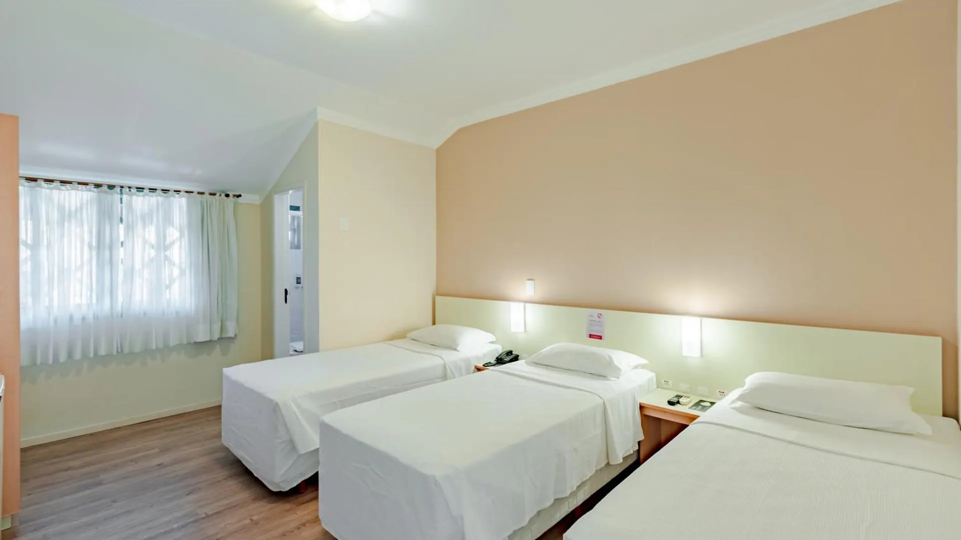 Bristol Sabrina Hotel De Charme Joinville