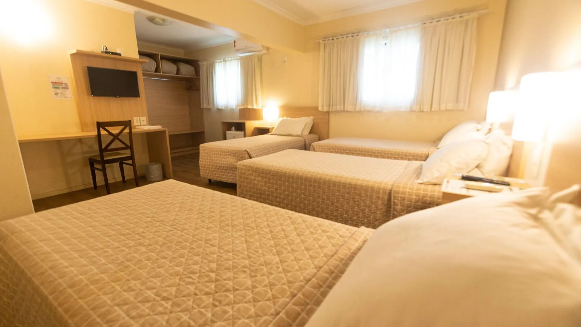Bristol Sabrina Hotel De Charme Joinville