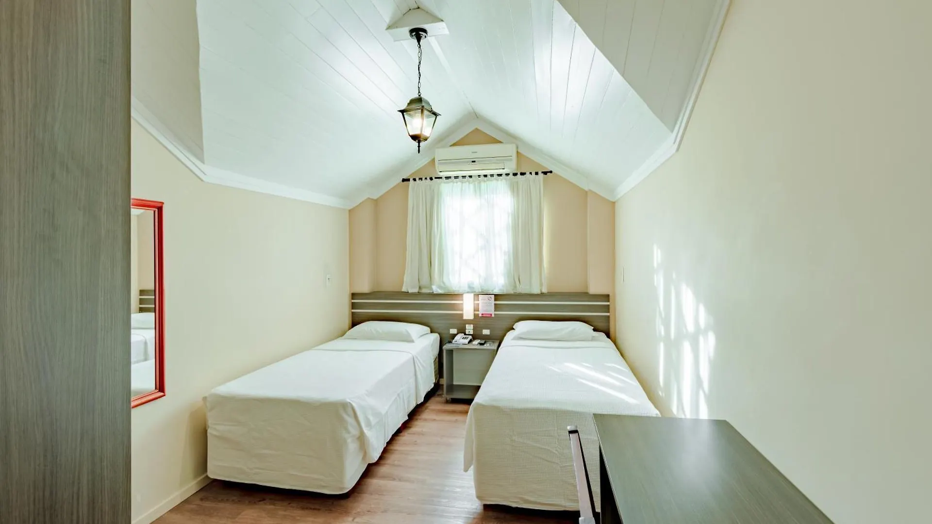 Bristol Sabrina Hotel De Charme Joinville